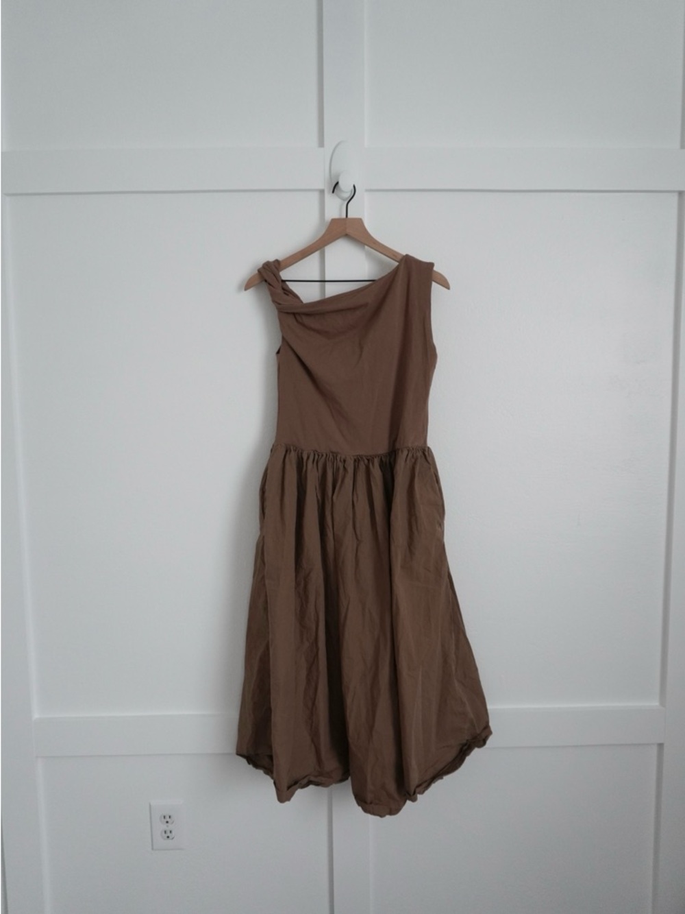 En Saison Parker Mixed Media Midi Dress Brown - Picture 3 of 5